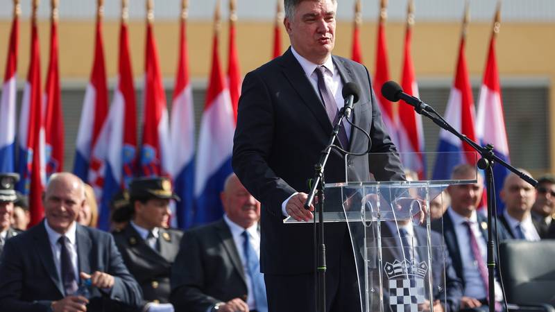 Milanović: 'Zaboravimo te priče da netko mora biti ovakav ili onakav da bi volio domovinu'