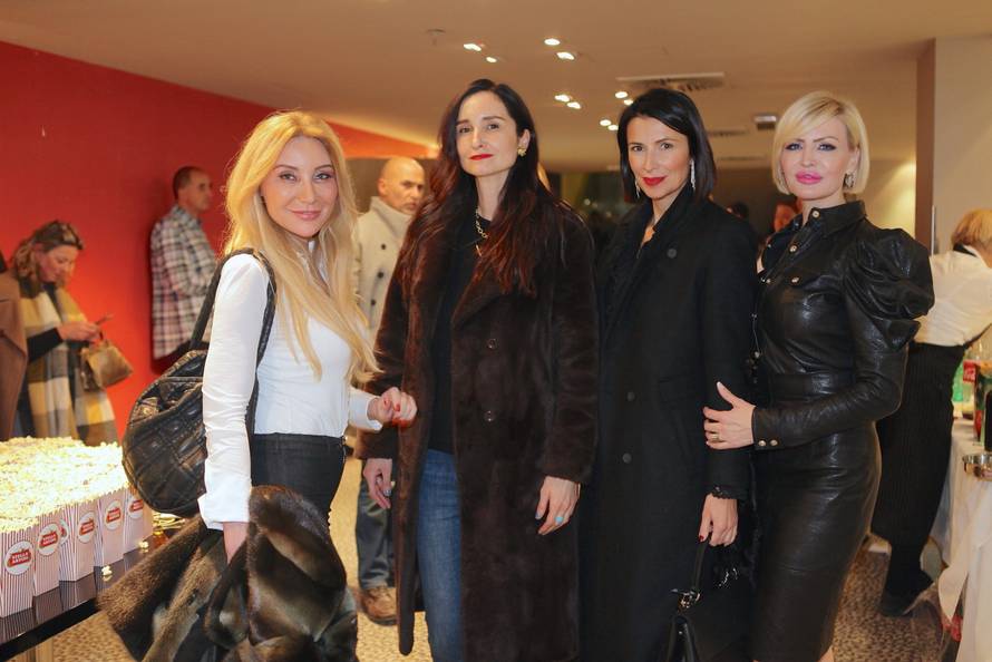 Poznati pohrlili pogledati novu komediju Woodyja Allena!