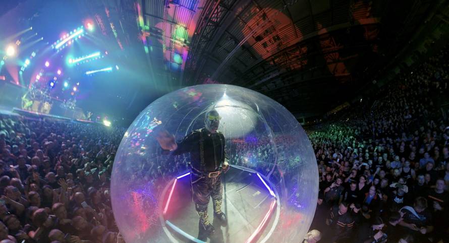 Frontmen Rammsteina stiže u Zagreb. Organizator: 'Nosi 60 tona opreme! Bit će impresivno'