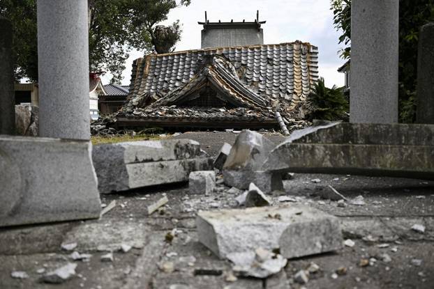 Major earthquake hits Japan's Kyushu region