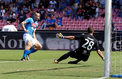 Napoli je stroj! Rog dobio 20 minuta, Hamšik ruši Maradonu