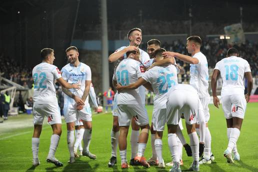 UŽIVO Rijeka - Hajduk 5-0: Gool! Pala je 'petarda' u derbiju