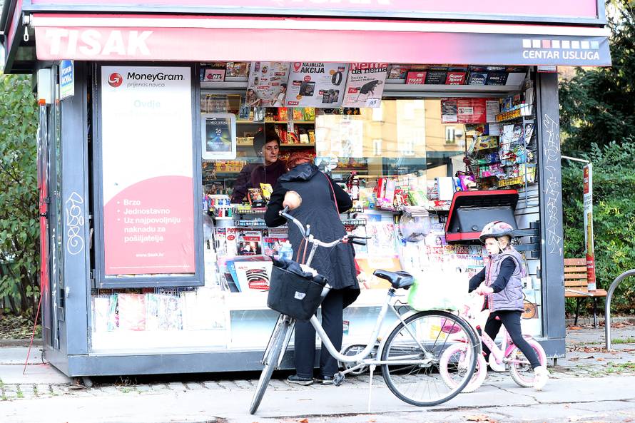 Nema ruku, ali svaki dan ide na posao biciklom - 11 kilometara