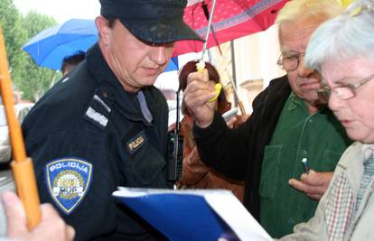 Vlasnik kuće je opet 'preuzeo' nadzor nad uredom Gredelja