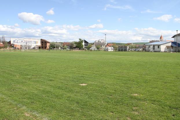 Vojni?: Tuga u NK Vojni? 95 nakon pogibije Nikole Pokriva?a