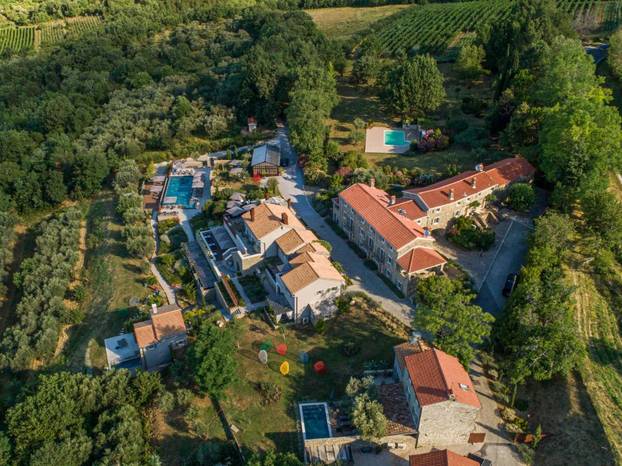 Biste li izdvojili 1317 eura za jedno noćenje u ovoj istarskoj vili – i to za samo dvije osobe?