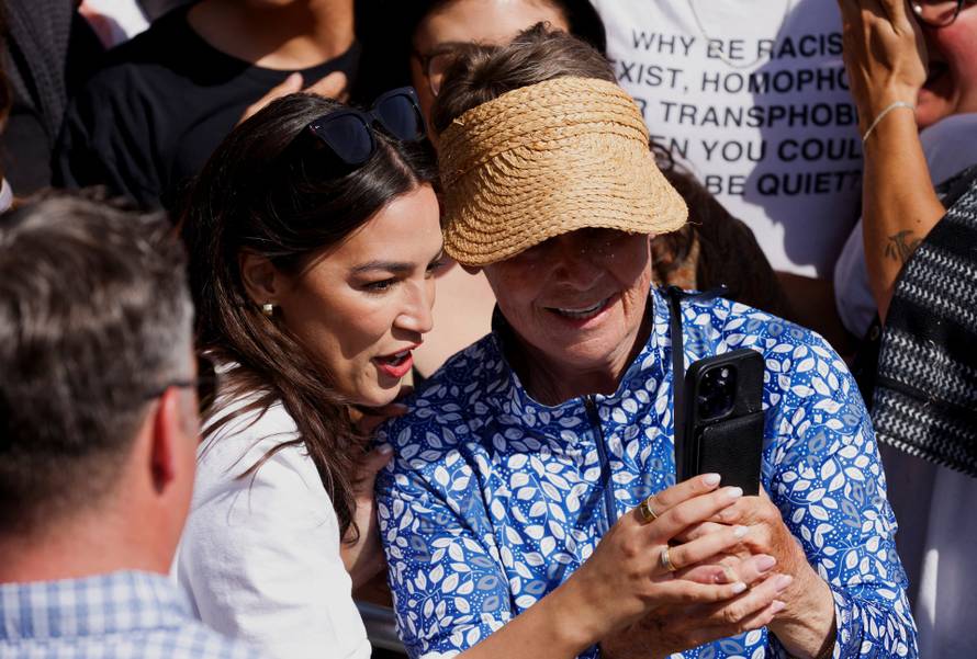 U.S. Sen. Sanders and U.S. Rep. Ocasio-Cortez hold a rally in Los Angeles