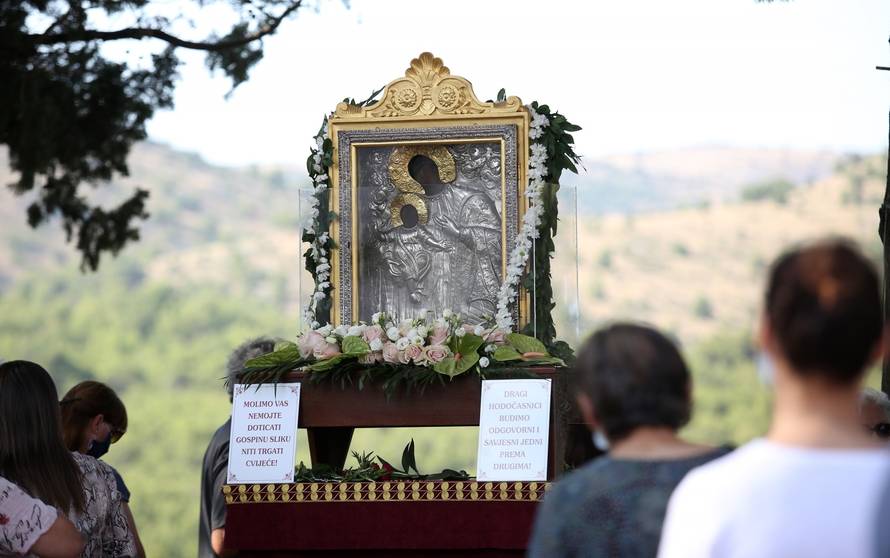 Vrpolje: Uz poštivanje svih epidemiolških mjera obilježen blagdan velike Gospe