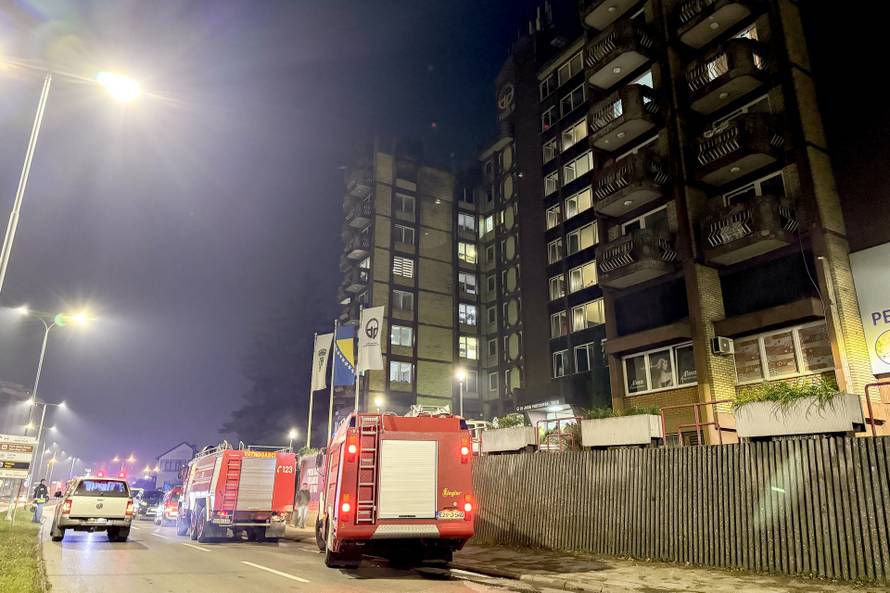 Tuzla: Više osoba poginulo u požaru u domu umirovljenika