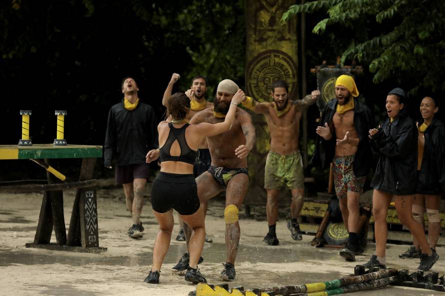 Lara iz 'Survivora' ozlijedila koljeno tijekom igre u paru