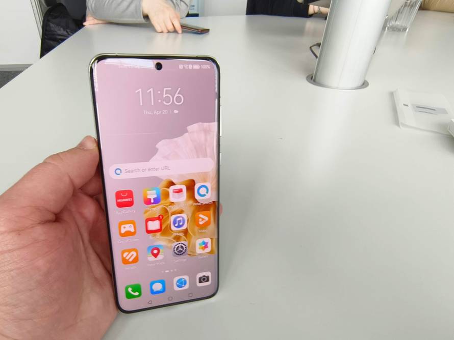 Isprobali smo Huawei P60 Pro. Moćna kamera opet je na tronu, doznajemo i kad stiže kod nas