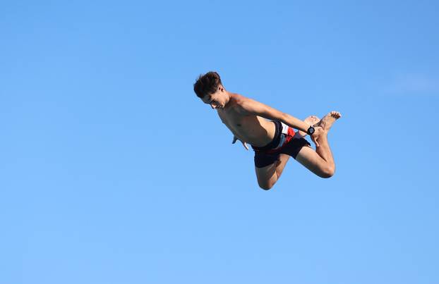 Split: Sportsko-humanitarno natjecanje "Najluđi skakač Hrvatske"