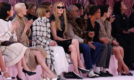 FOTO Evo tko je od poznatih u&zcaron;ivao na Chanelovoj reviji na Tjednu mode u Parizu