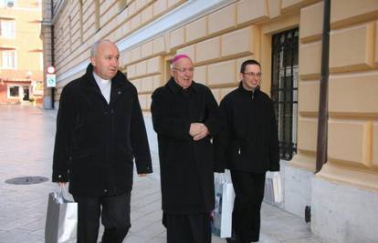 Nadbiskup Prenđa posjetio 70 zadarskih zatvorenika