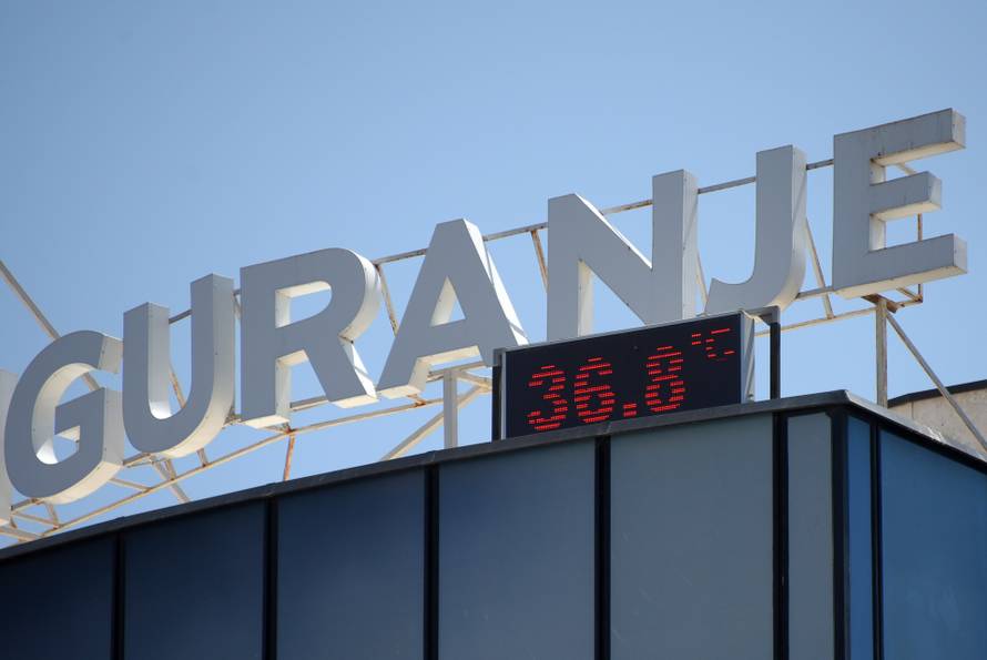 Pula: Toplotni val ispraznio pulske ulice