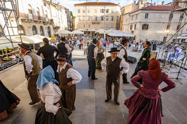 Više od 400 izvođača iz Slovenije nastupat će na Festivalu Slovenija u Puli