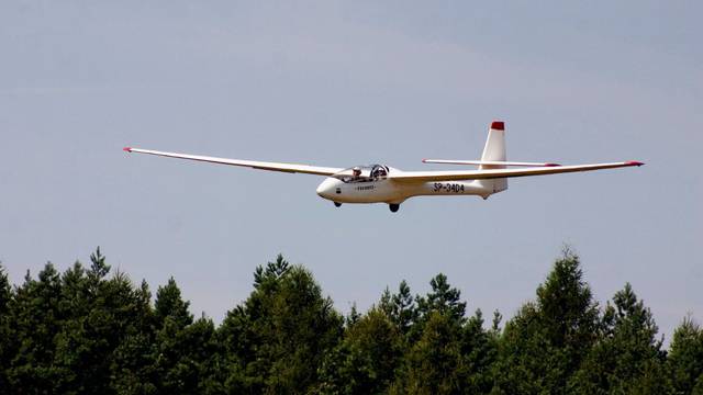 Pilot poginuo u padu jedrilice,  srušio se kod planine Vajnež