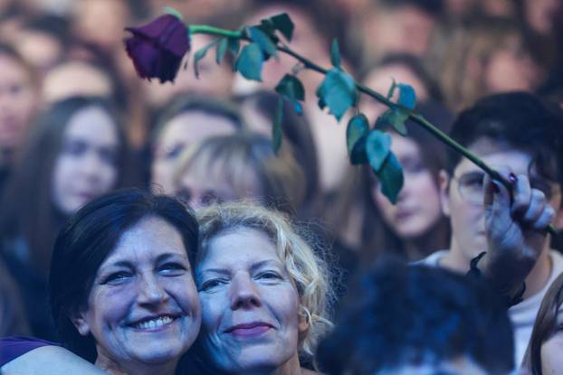 Zagreb: Koncert Plavog Orekstra u Areni