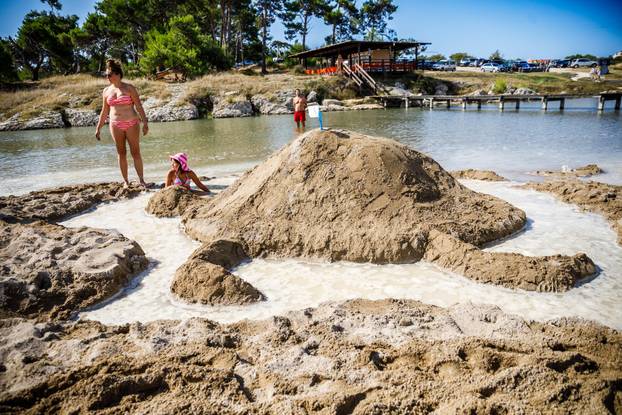 11. Festival pijeska na Kraljičinoj plaži u Ninu