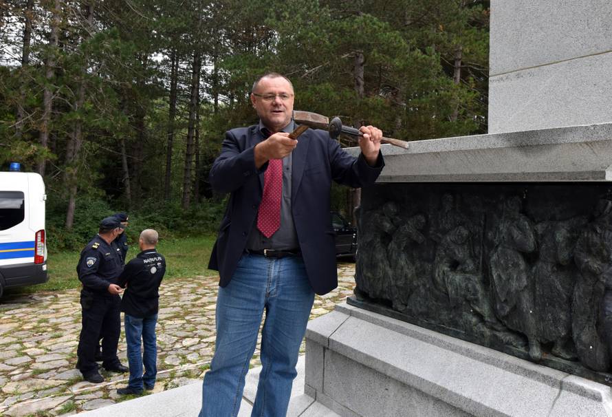 Dražen Keleminec priveden, opet je palio primjerak Novosti