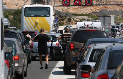 Zbog prometne otežano autocestom prema Splitu