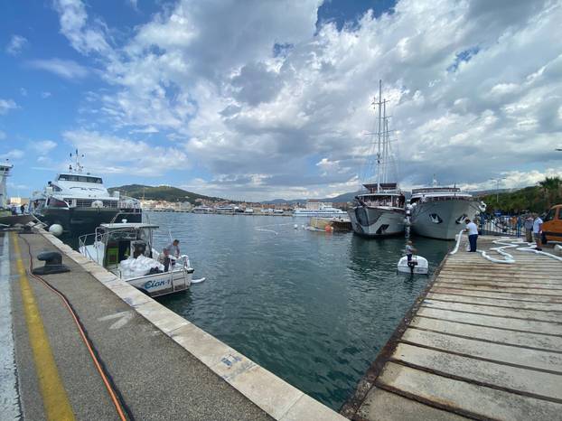 FOTO Split kao nakon tornada! Ovo je prognoza za danas: Za tri regije upalili alarm zbog oluje