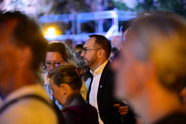 Zagreb: Koncert u čast preminulih glazbenika Arsena Dedića i Gabi Novak te njihova sina Matije Dedića