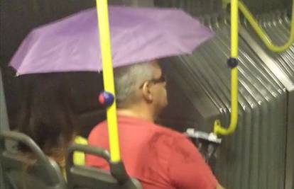 U autobusu splitskog prometa trebao im kišobran jer sve curi