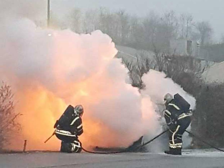 Zapalio se automobil: 'Gorio je iznutra, baš se jako dimilo...'