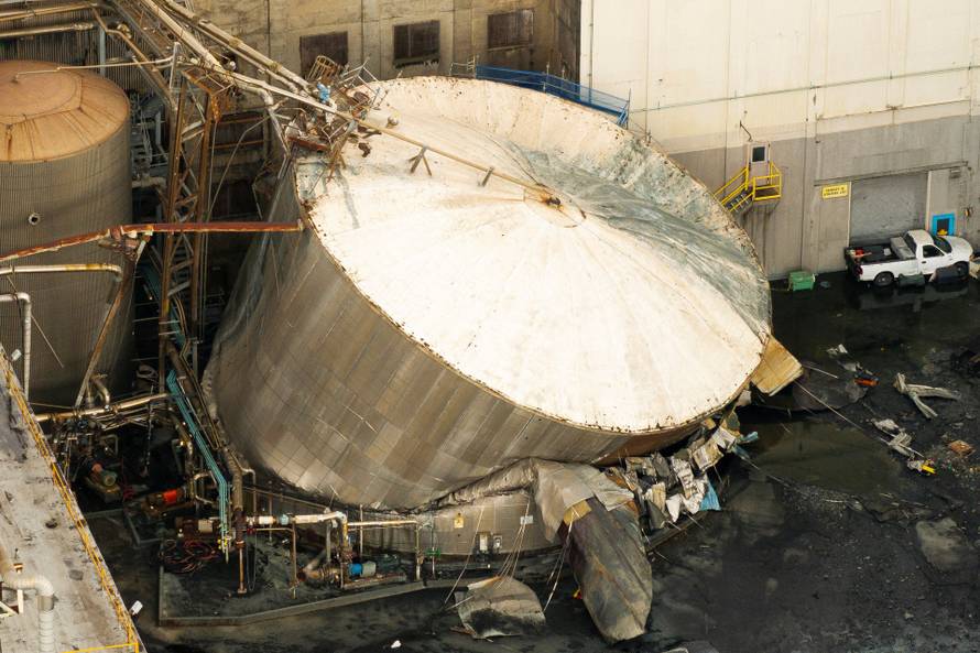 Aftermath of a chemical tank rupture at the Nippon Dynawave Packaging pulp and paper mill in Longview