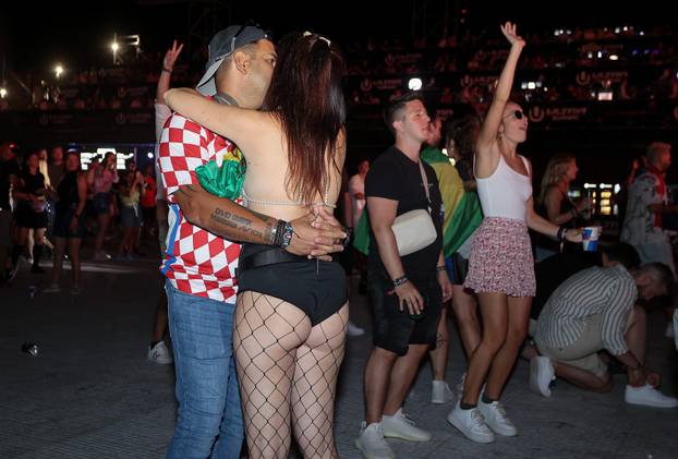 Split: Prvi koji su ušli na Ultru čekaju prve nastupe DJ-a