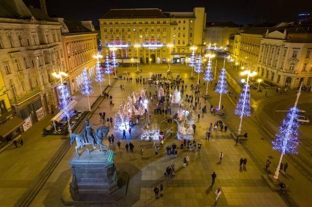 Pogled iz zraka na Advent u Zagrebu