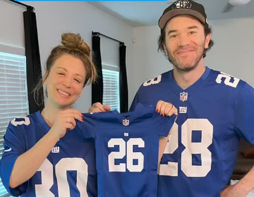 Kaley Cuoco pokazala trudnički trbuščić: 'Nismo se vidjeli neko vrijeme, izgledam li drukčije?'