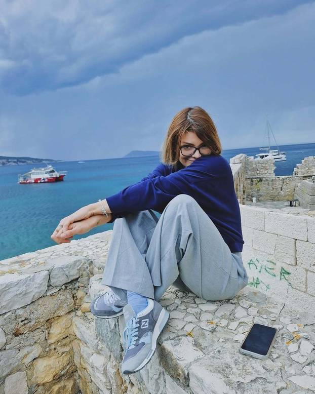 FOTO Pogledajte  kako se Ella Dvornik mijenjala kroz godine