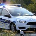Mladić (19) naletio na auto kod Plitvica, u teškoj nesreći poginula je Amerikanka (80)