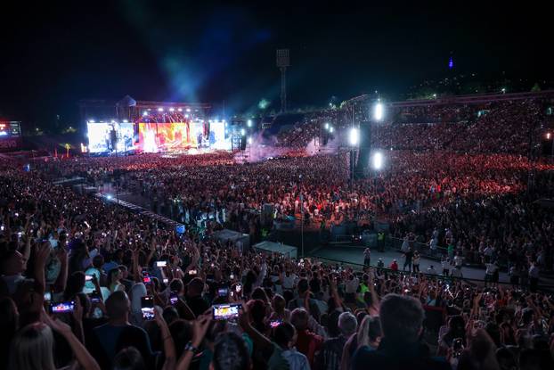 Sarajevo: Dino Merlin održao treći koncert na stadionu Koševo