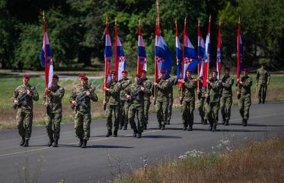MORH u vojnu službu prima 300 vojnika i do 20 dočasnika