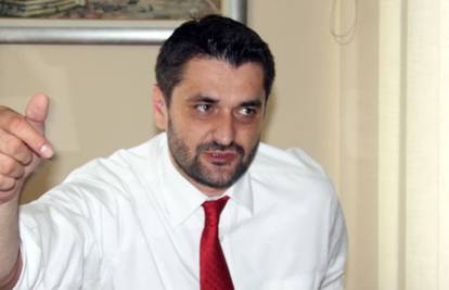 BiH: Ministar podnio ostavku zbog metka i prijeteće poruke