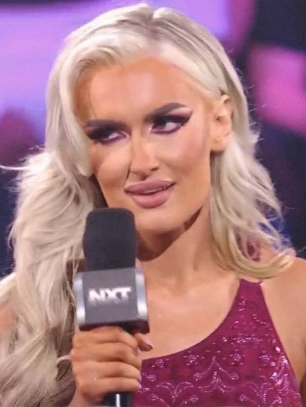 FOTO Zbog savršenog tijela ove golišave hrvačice nitko ne vidi pojas prvaka: Upoznajte Blake