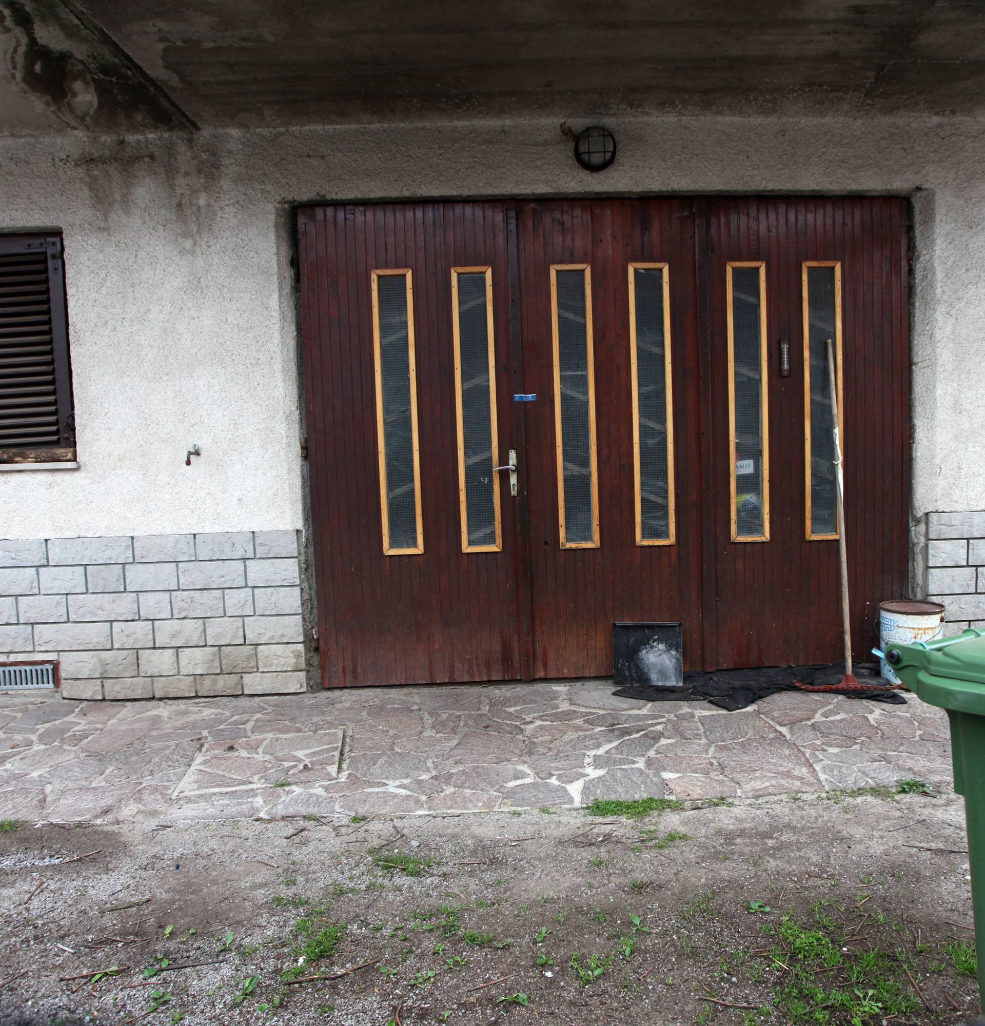 Užas u Sloveniji: Baki i bratu odrubio glave i spalio ih u peći