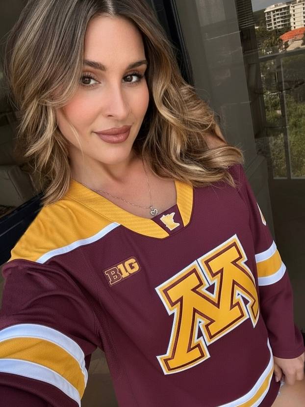 FOTO Svi žele na pregled! Ova medicinska sestra sad zarađuje puno više nego na starom poslu