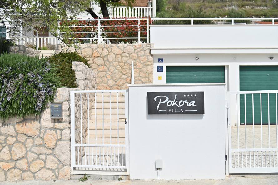 Vila Pokora u Omišu