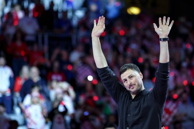 Zagreb: Svečana oproštajna ceremonija hrvatskih rukometnih legendi Domagoja Duvnjaka, Igora Karačića i Ivana Pešića