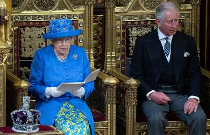 Velika Britanija: Kraljica je odobrila suspenziju parlamenta