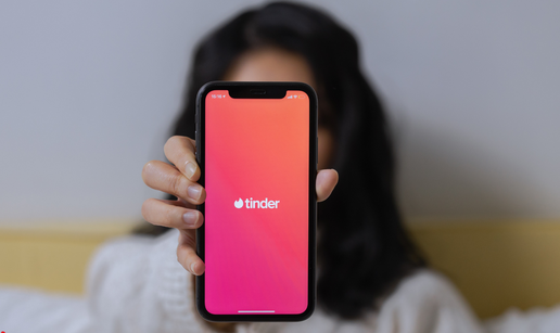 Dejting aplikacije postale leglo muljaža, evo kako mame žrtve: Odbijaju video poziv, traže broj