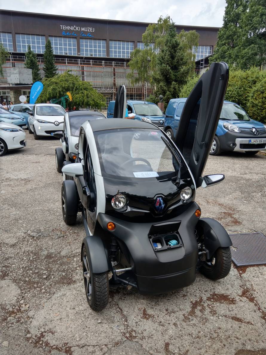 Elektro napad: Renaultovi auti na struju sada voze duplo dalje