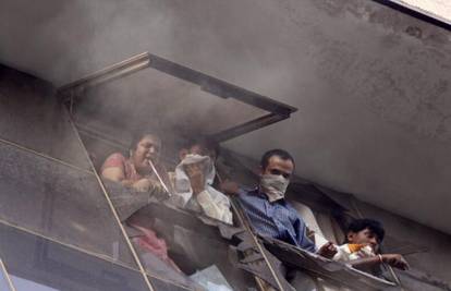 Indija: Zbog požara skakali kroz prozore, devet mrtvih 