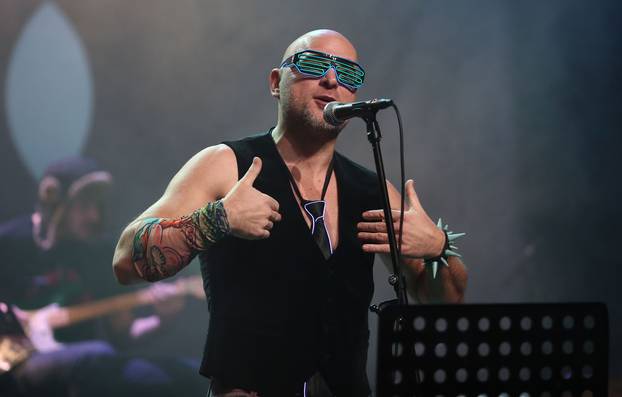 Zagreb: Stanislav Kovačić svoju glazbenu priču predstavio u formi punk cabaret kazališne predstave
