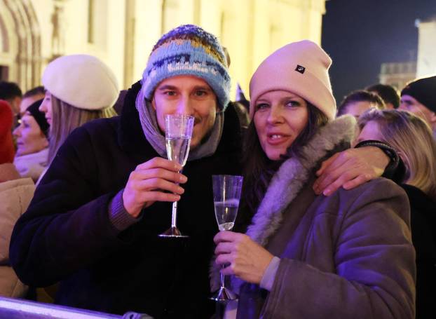 Šibenik:  Britanski trip-hop bend Morcheeba uveo je šibencane i njihove goste u novu 2026.godinu