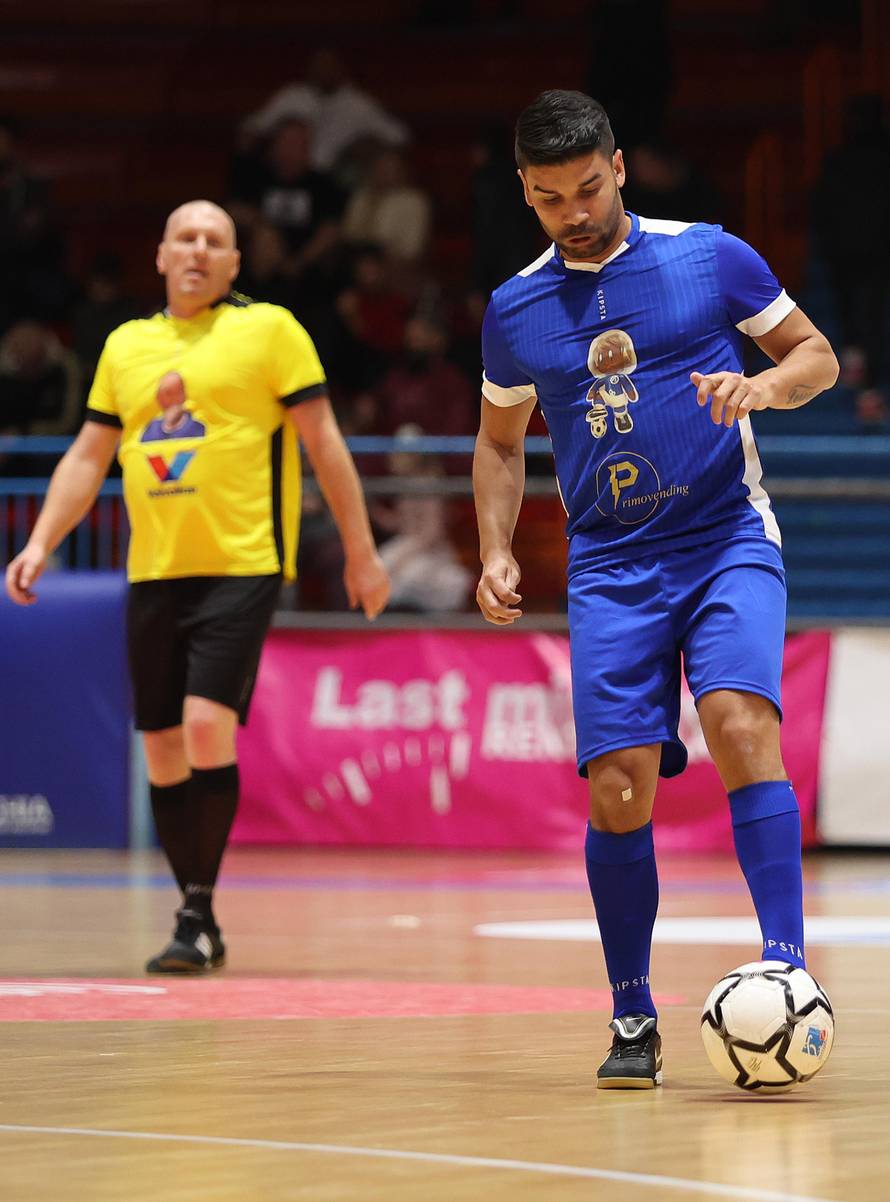 Dva kapetana: Revijalna utakmica u čast otišlih velikana nogometa i hakla, Zlatka Kranjčara i Duška Popovskog